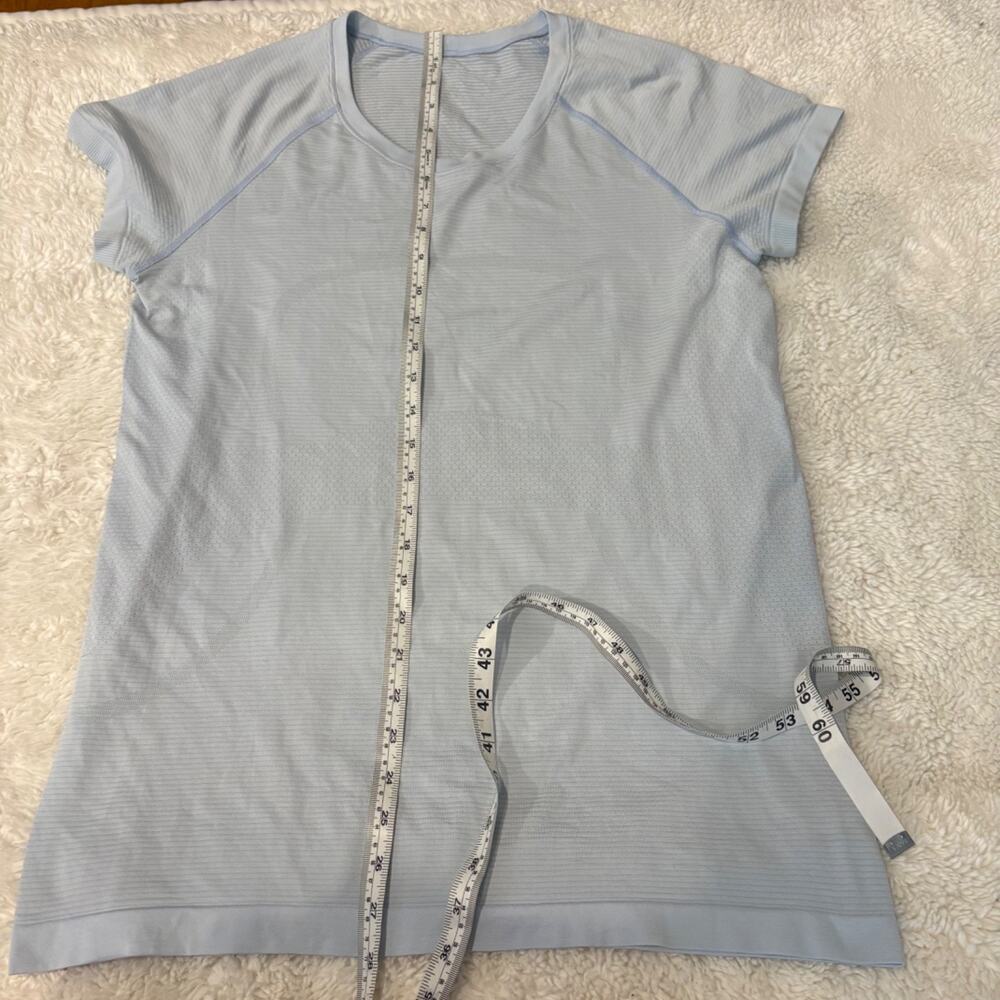 Lululemon Womens Swiftly Tech 12 Blue Athletic Top Workout Preppy Yoga Pilates - Picture 5 of 6